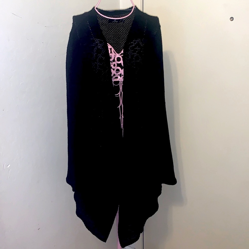 Volcom black "True to this" open weave wrap Large
